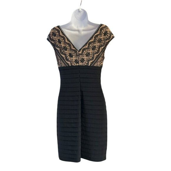 Adrianna Papell Black Dress Lace Cap Sleeves Special Event Fitted Sz 4 Cocktail - Picture 3 of 6